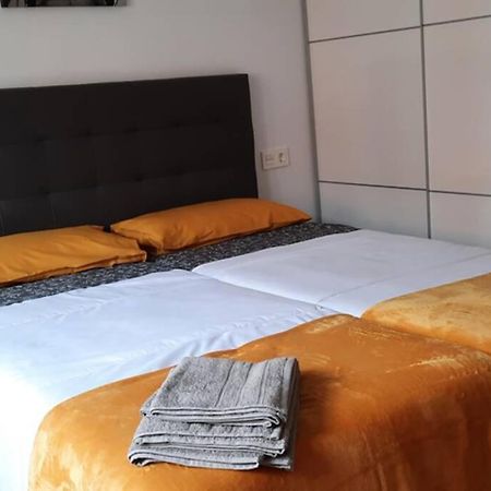 Apartamentos Milan 2 Oviedo Exteriör bild
