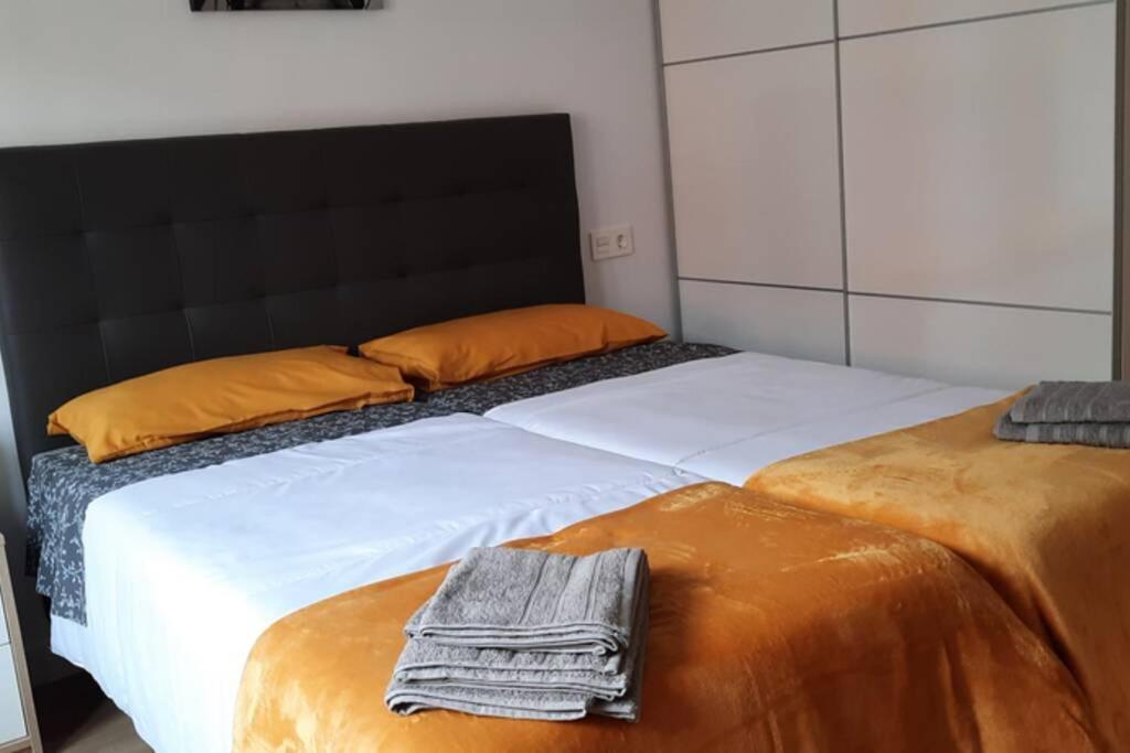 Apartamentos Milan 2 Oviedo Exteriör bild