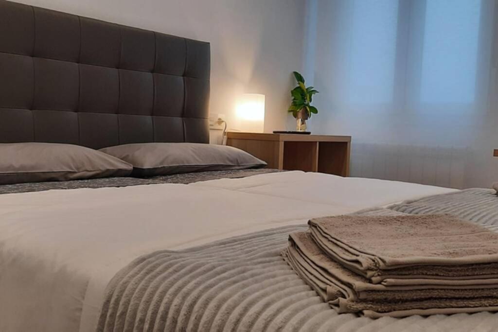 Apartamentos Milan 2 Oviedo Exteriör bild