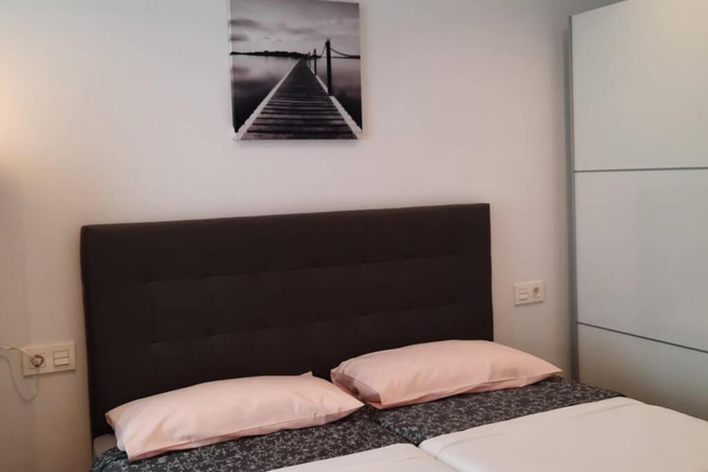 Apartamentos Milan 2 Oviedo Exteriör bild